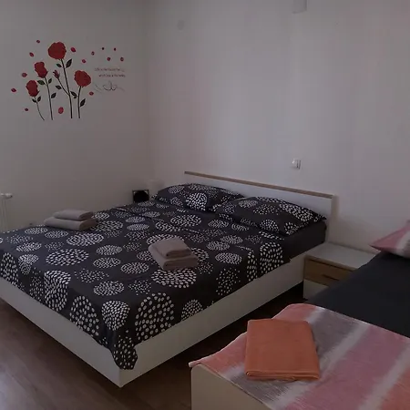 Niko Apartman Malinska