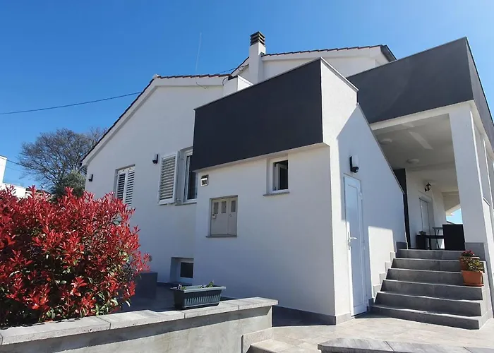 Niko Apartament Malinska