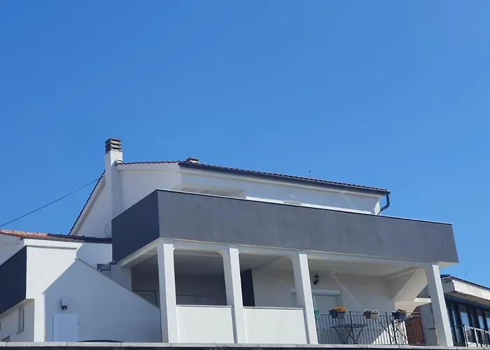 Niko Apartament *