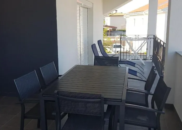 Niko Apartament